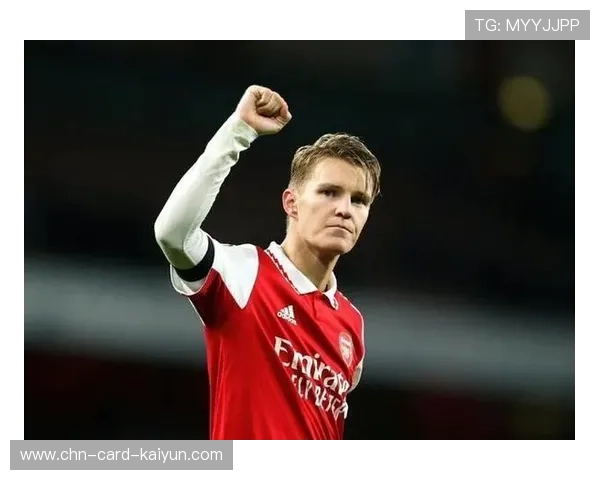 阿森纳压迫之下抢断成功，厄德高推射被门柱拒绝