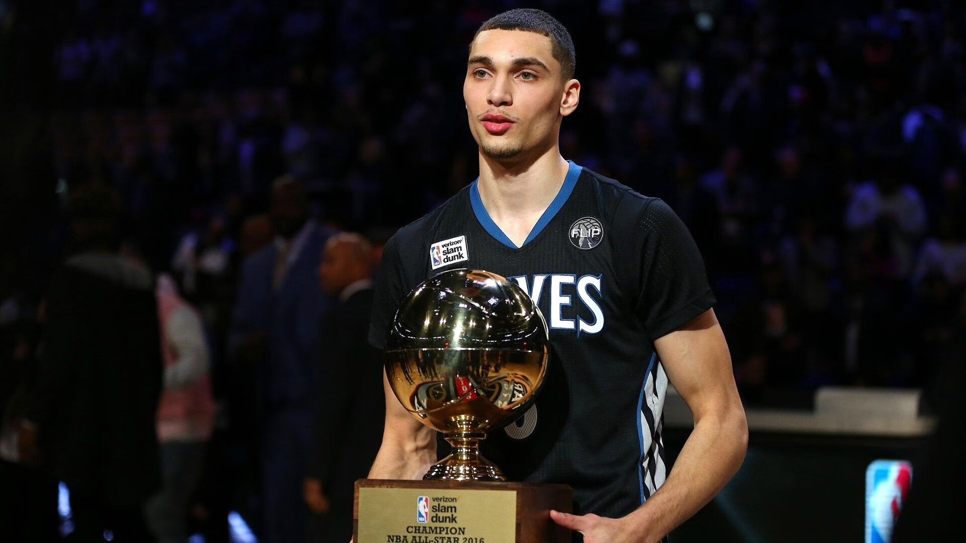 全国沙滩排球巡回赛 首站海滨城市人气爆棚