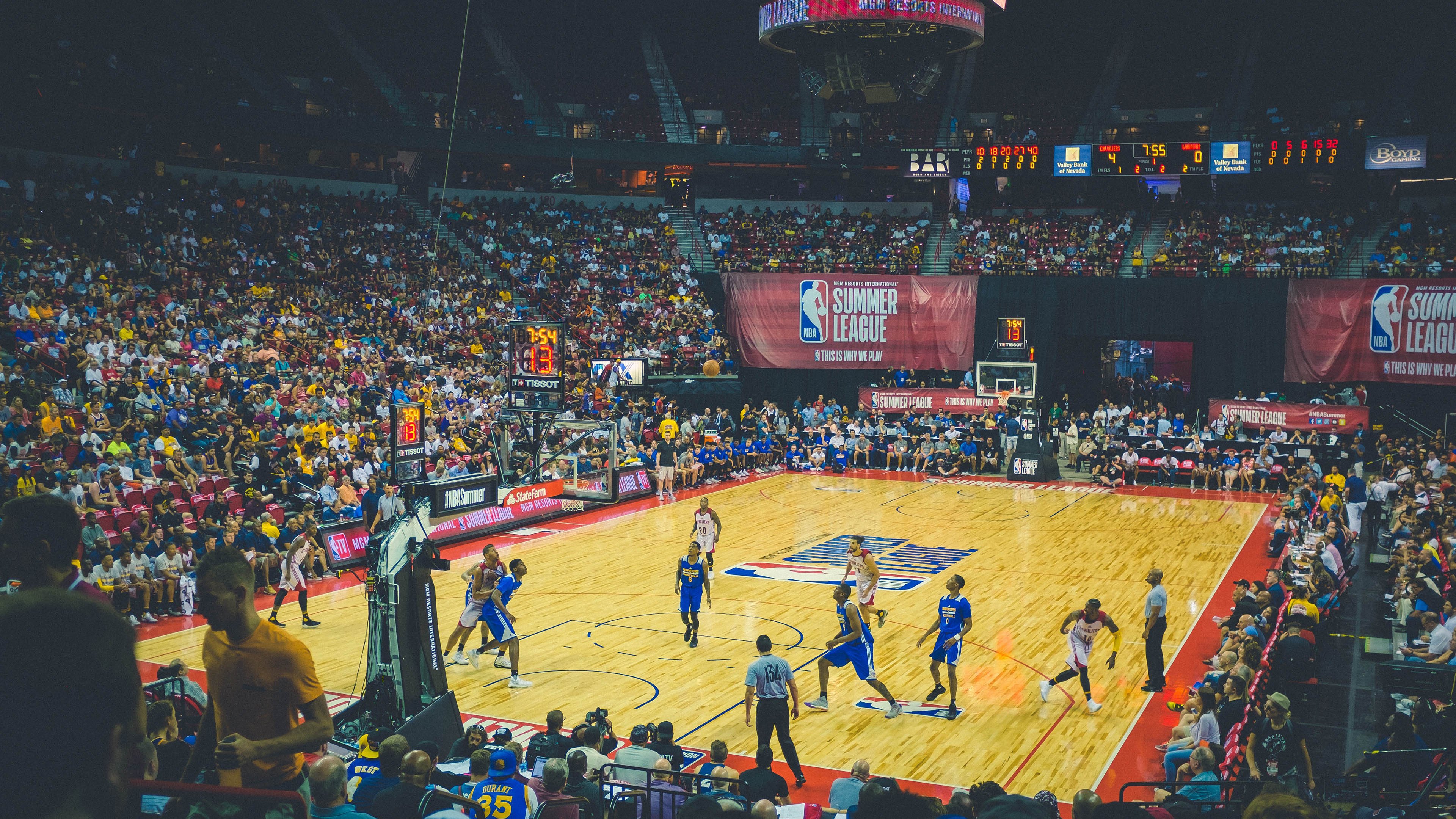 德甲多场比赛进球数明显增加